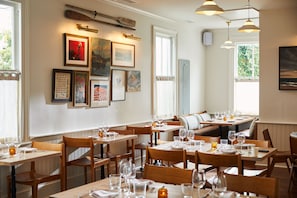 Restaurant - Post House Inn (Mount Pleasant)