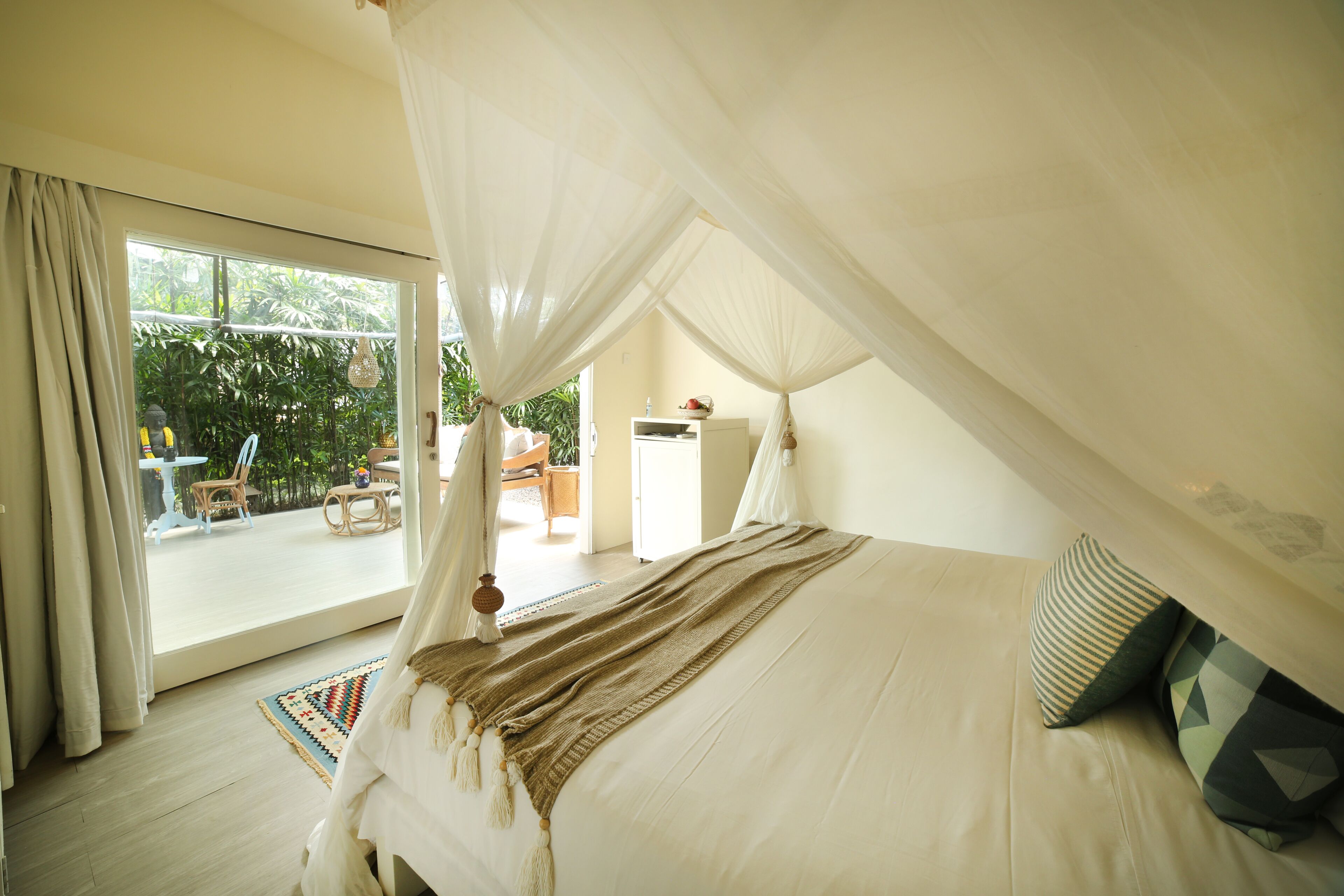 In-room safe, desk, free WiFi, bed sheets