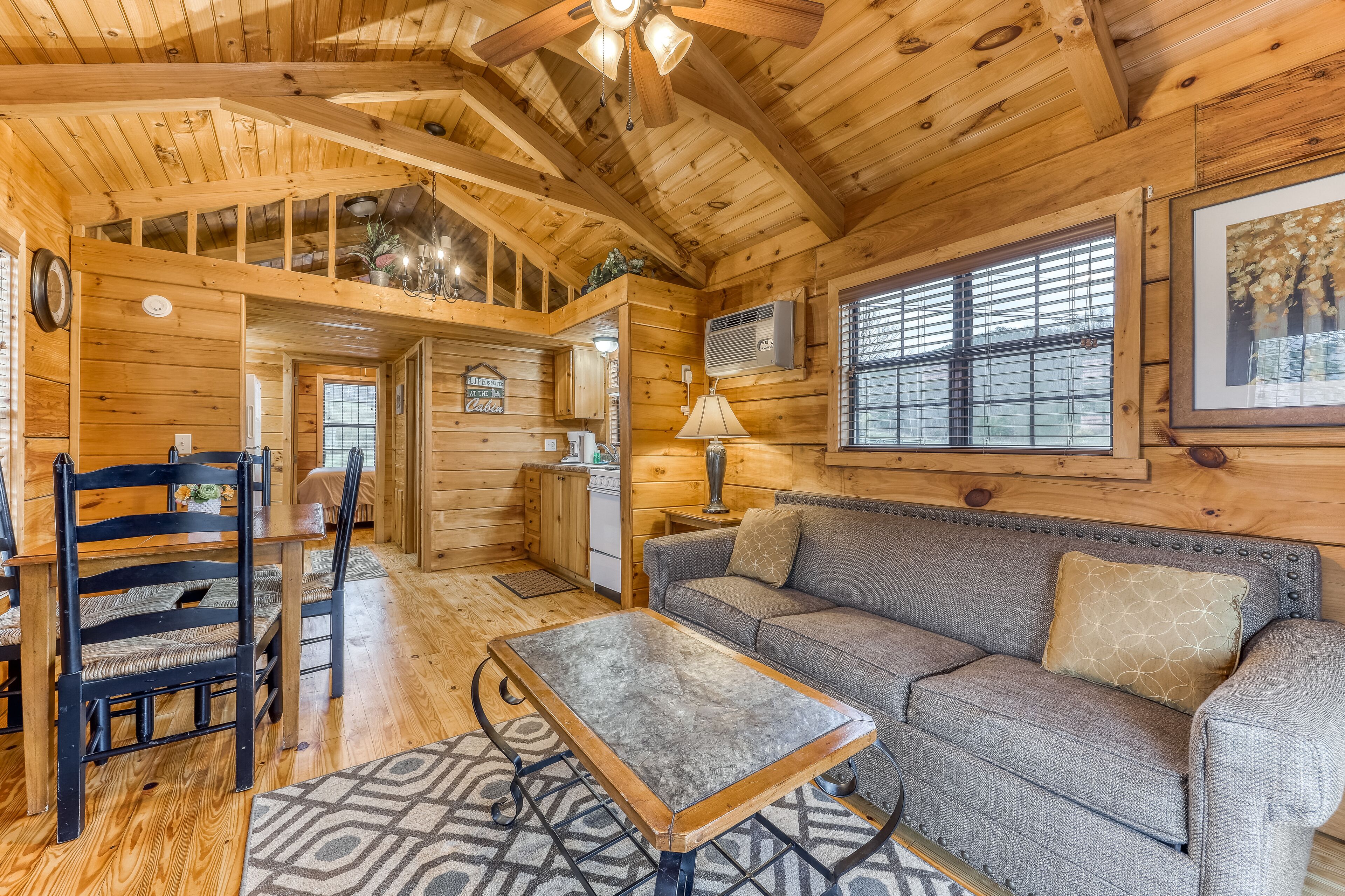 Comfy cabin w/ covered deck & firepit - perfect for couples or a small family!