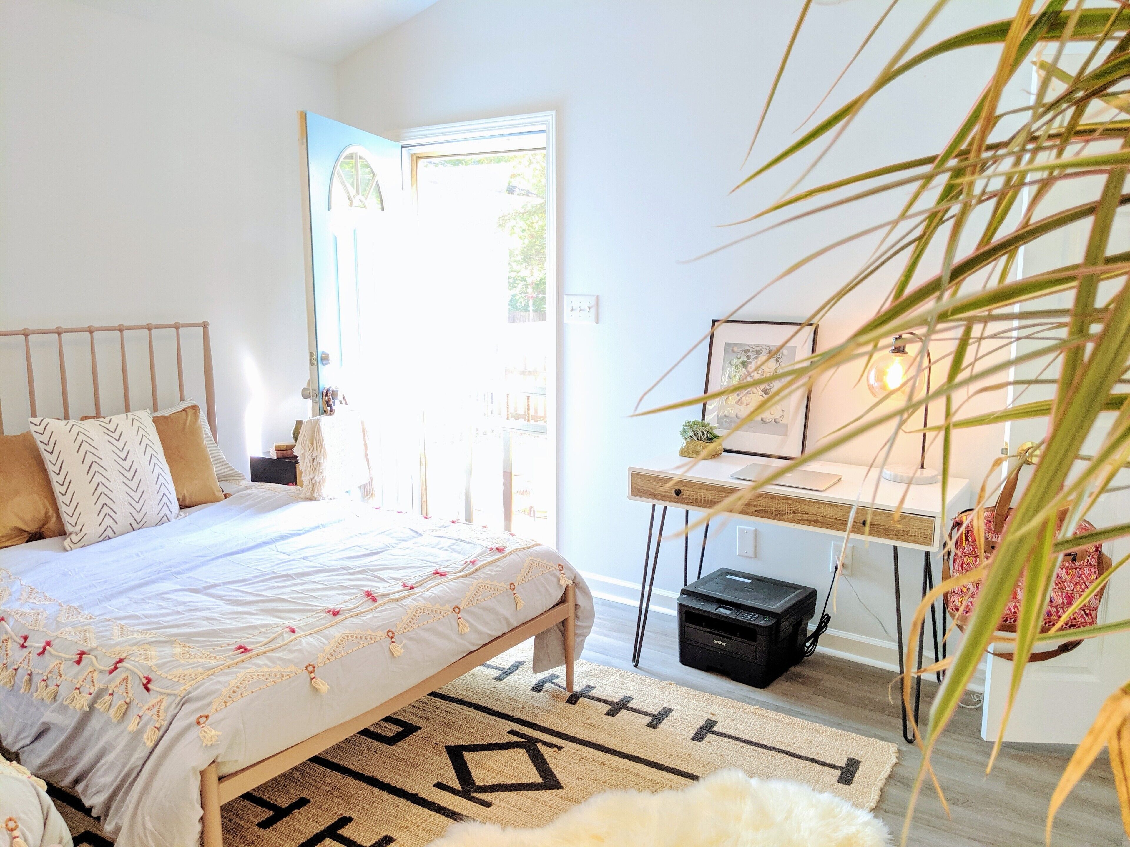 2 chambres, fer et planche à repasser, Wi-Fi, draps fournis