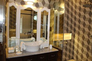 Superior Room | Bathroom - Hotel Boutique Margarita Toluca (Toluca)