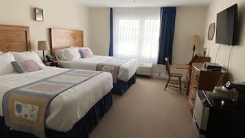 Standard Room, 1 Bedroom, Non Smoking (Double Interior Entrance) | Desk, free WiFi, bed sheets