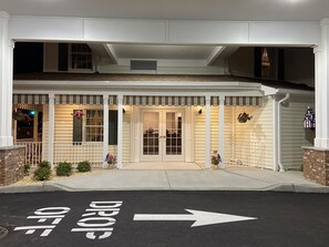 Property entrance - Country Inn of Hazlet (Hazlet)