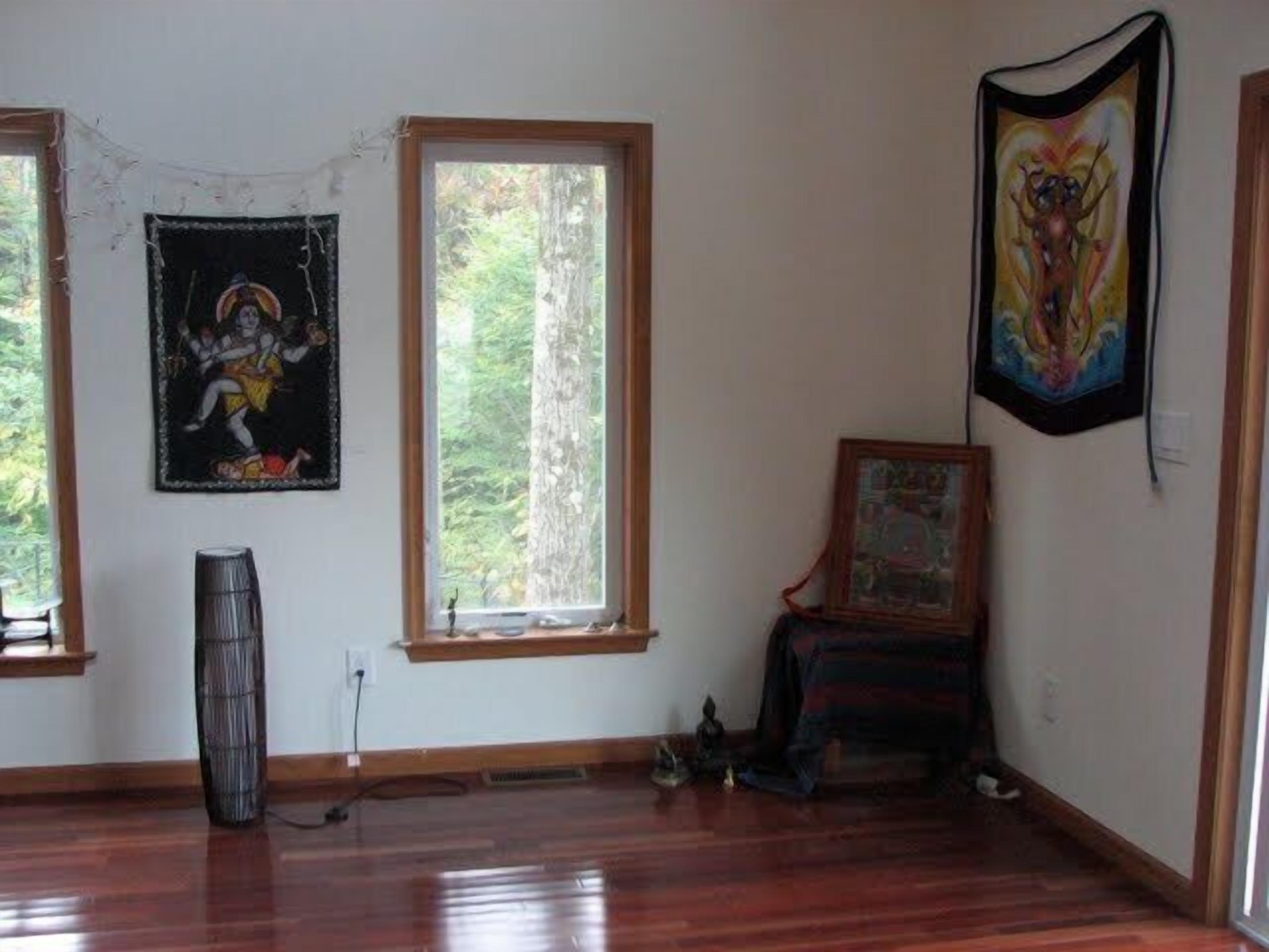 Your Dream House: Pine Log Chalet, Sauna, Outdoor Pool 