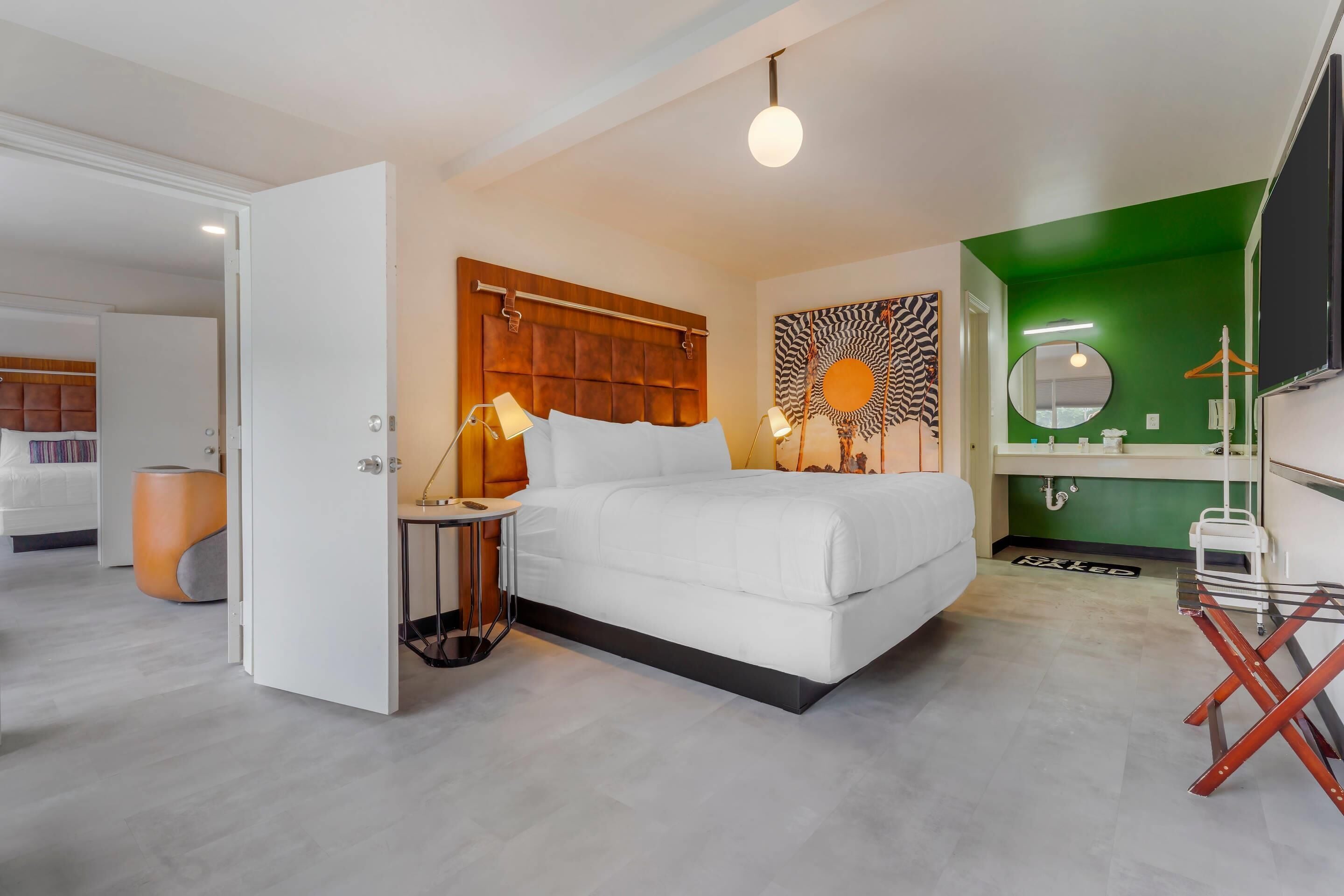 Suite, 1 cama de matrimonio grande, no fumadores (Upgrade) | Ropa de cama de alta calidad, colchones viscoelásticos, escritorio