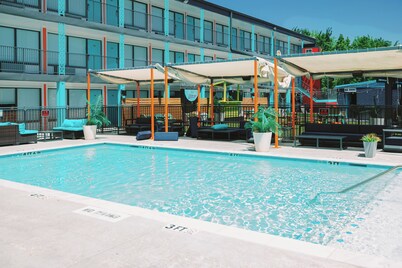 Heights House Hotel - Houston Heights Downtown, an Ascend Collection Hotel