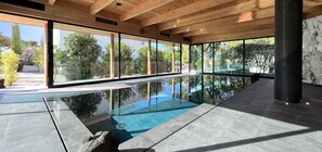 Piscine couverte, piscine chauffée