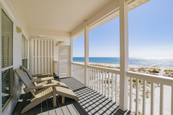 Terrace/patio - Waterside (Both Sides of Heavenly Sunrise & Heavenly Sunset Combined)10 bedrooms (Orange Beach)