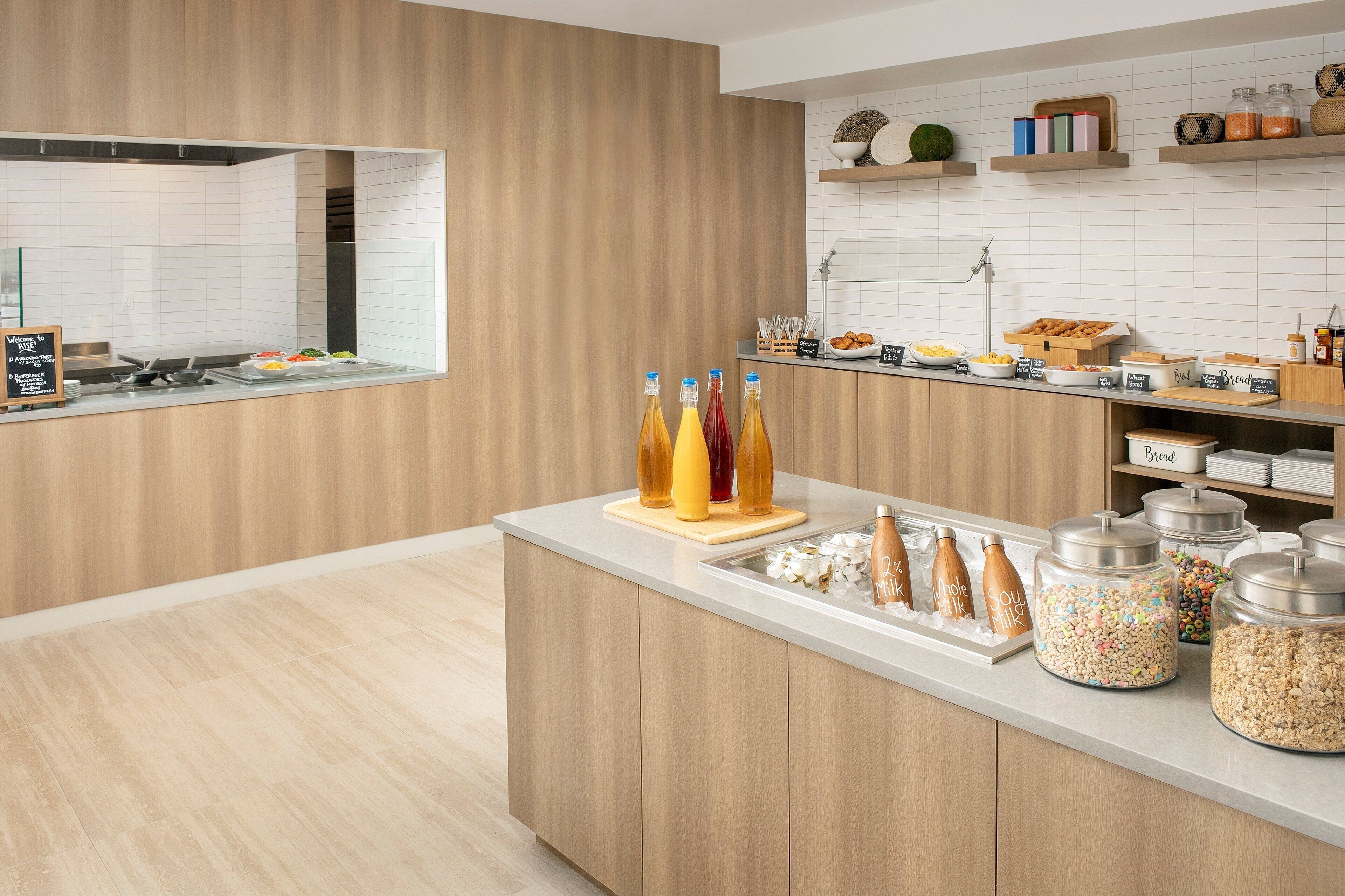 free daily continental breakfast