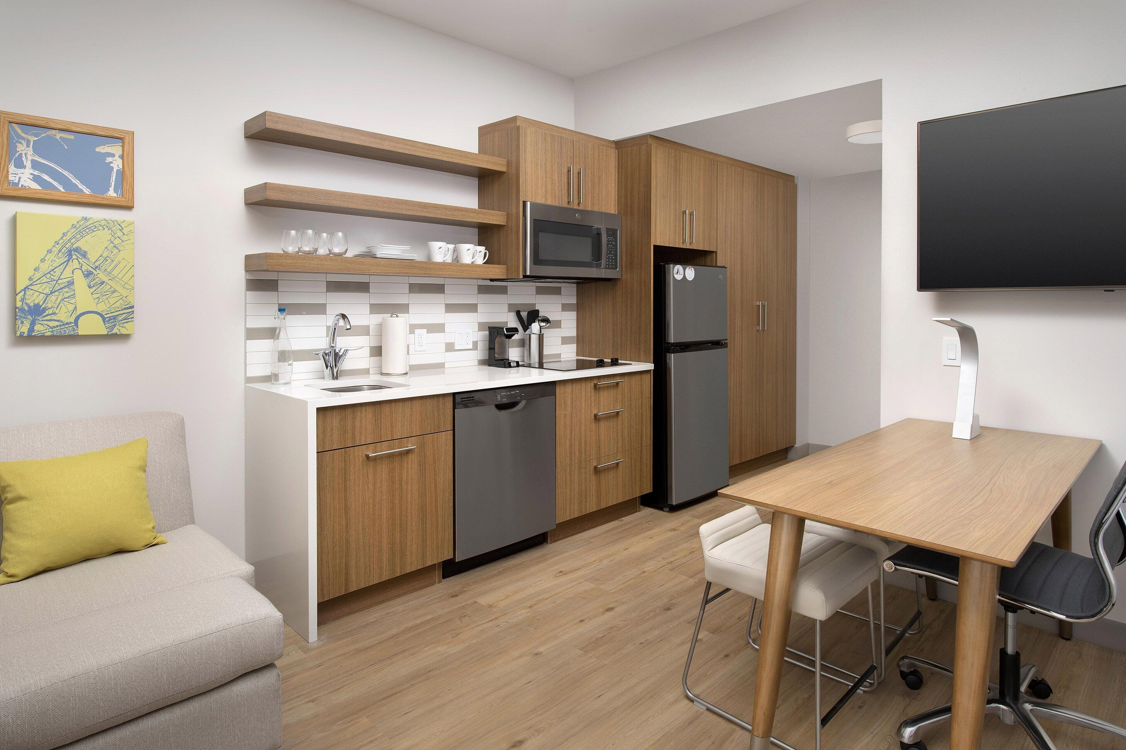 studio, multiple beds | private kitchen | coffee/tea maker