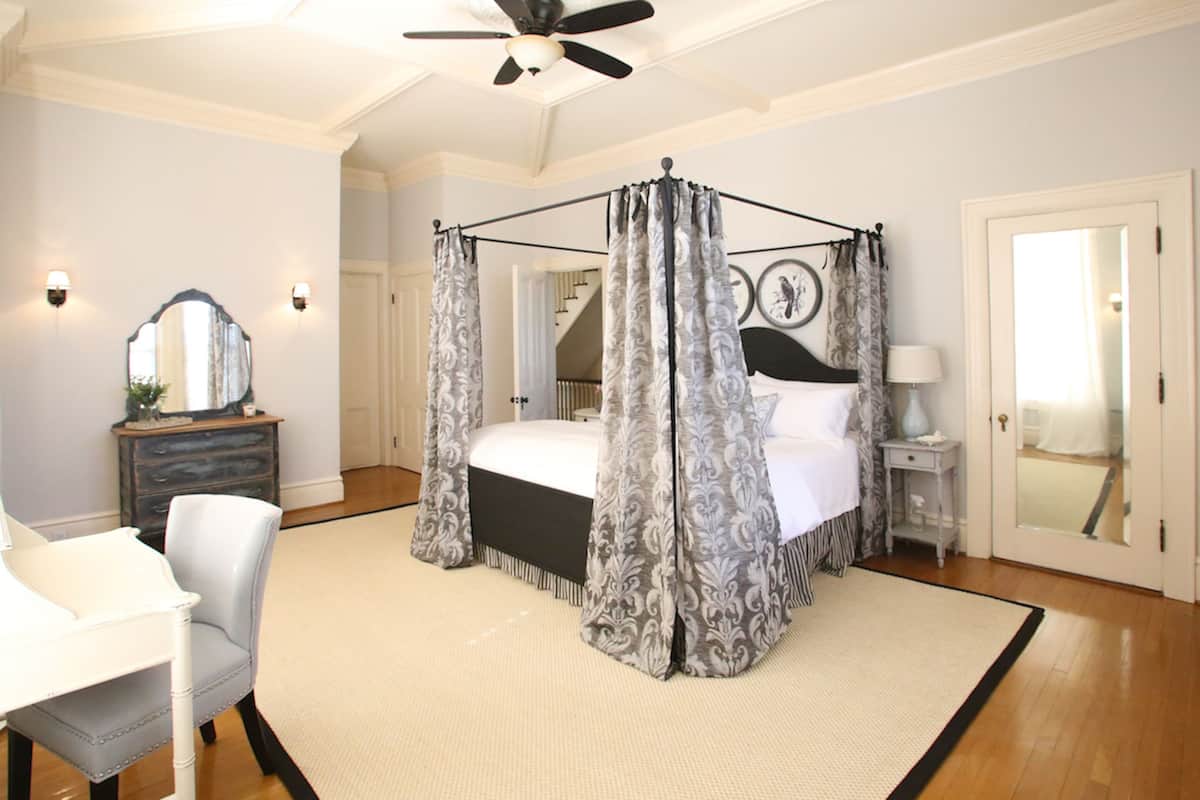 Luxury Room | Blackout drapes, iron/ironing board, WiFi (free), individually decorated