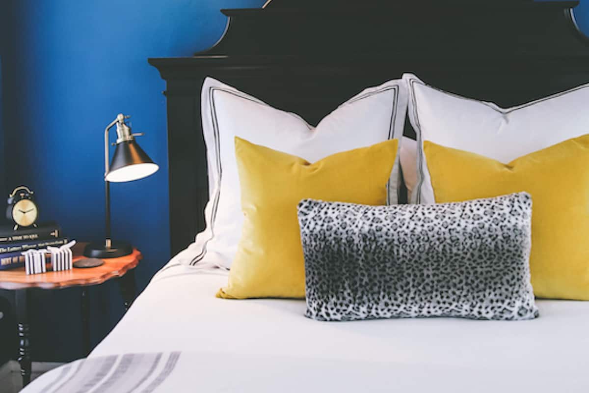 Romantic Room | Blackout drapes, iron/ironing board, WiFi (free), individually decorated