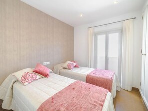 2 bedrooms, desk, iron/ironing board, WiFi - Nautic Sea Views by Interhome (Port d'Alcúdia)