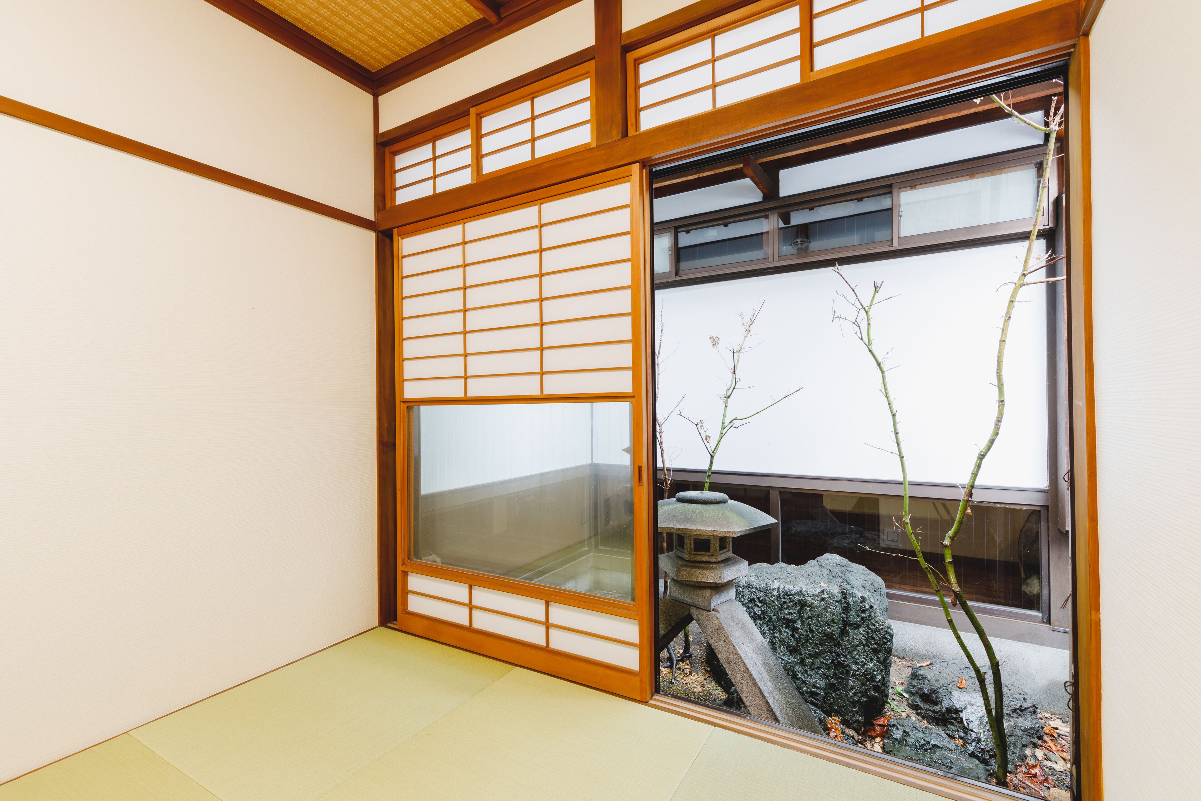 Chambre avec lits jumeaux de style japonais, non-fumeurs, vue jardin (Shared Space Nearby) | Couette en duvet d'oie, décoration personnalisée