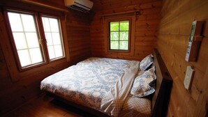 2 Bedroom Log House - The Subterraneans (Ishigaki)