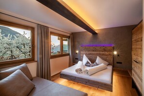 2 chambres, fer et planche à repasser, Wi-Fi gratuit, draps fournis