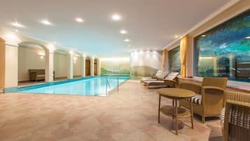 Piscina interna, piscina aquecida