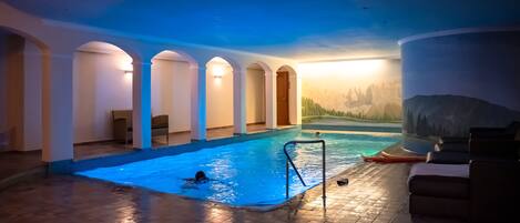 Piscine couverte, piscine chauffée