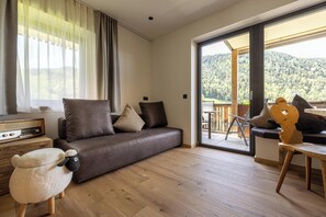TV, ping pong - Charming Apartment “Sonnleiten Sonnenalm” with Mountain View (Steinegg)