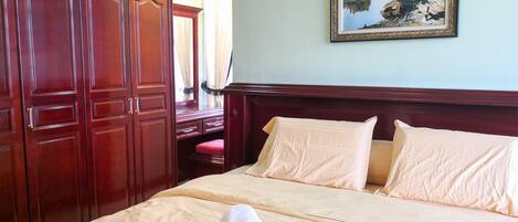 3 bedrooms