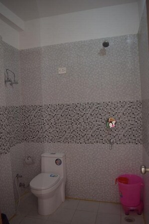 Bathroom - Hotel Aero Indus (New Delhi)