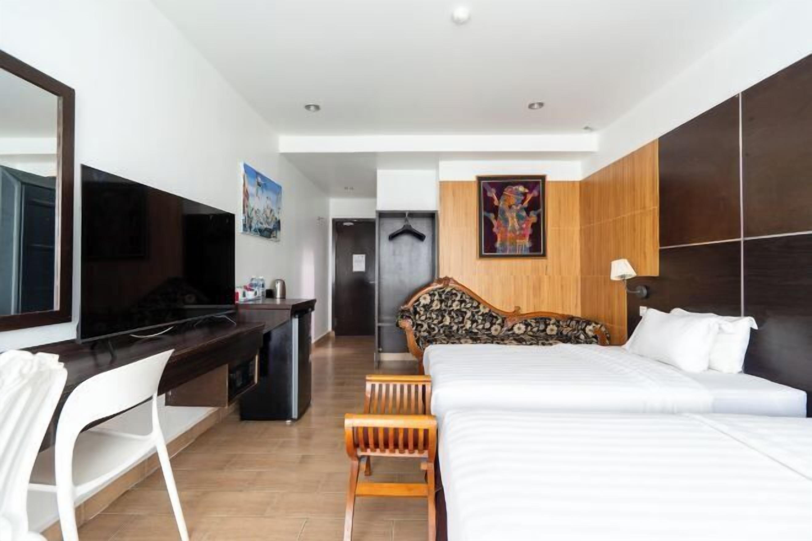 Escritorio, camas plegables/adicionales y wifi gratis 