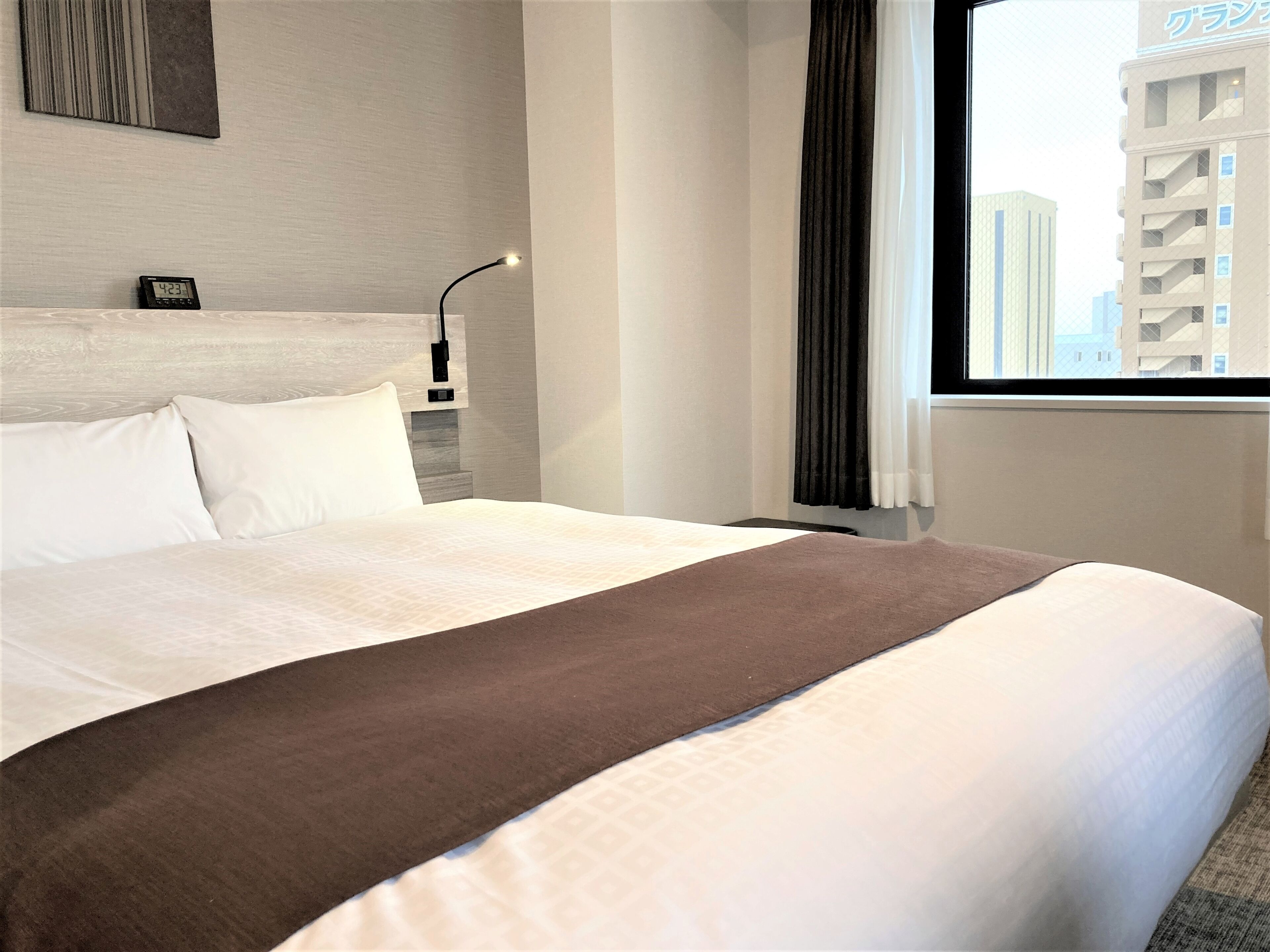 Standard Double Room | Desk, blackout drapes, iron/ironing board, free WiFi