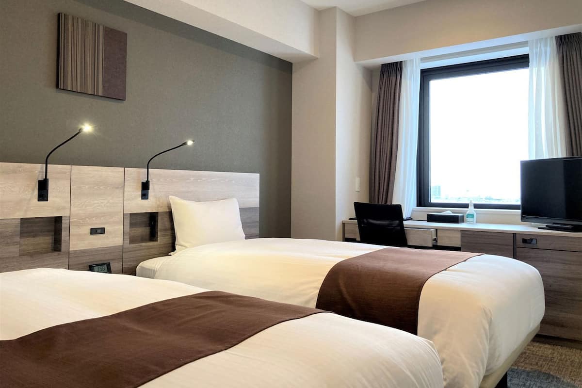 Desk, blackout drapes, iron/ironing board, free WiFi