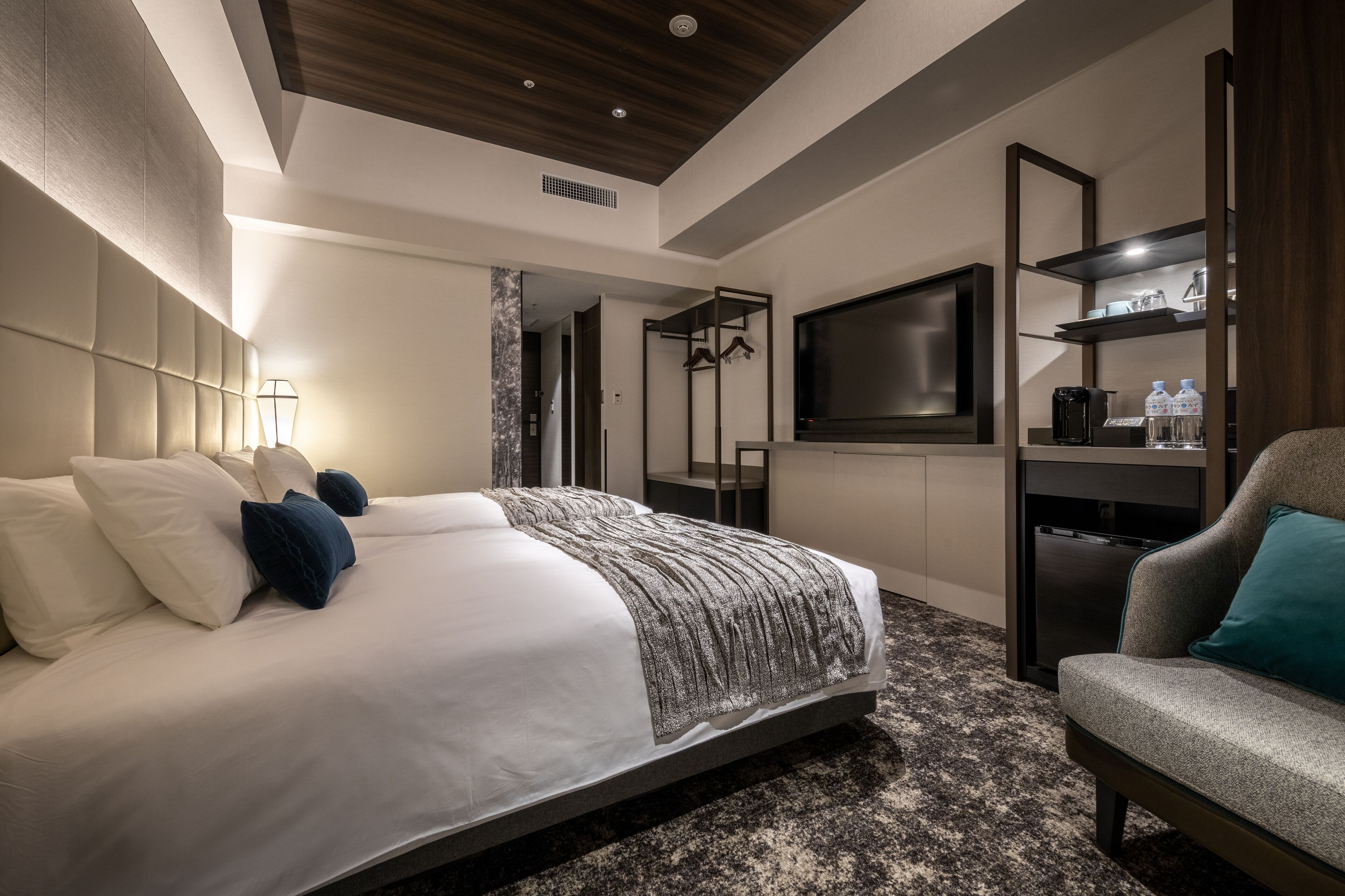 superior twin room | 1 bedroom, in-room safe, blackout curtains, iron/ironing board