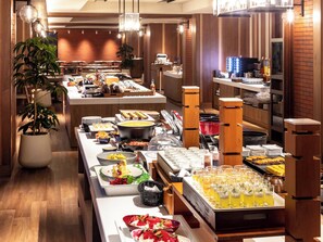 Daily buffet breakfast for a fee - Solaria Nishitetsu Hotel Sapporo (Sapporo)