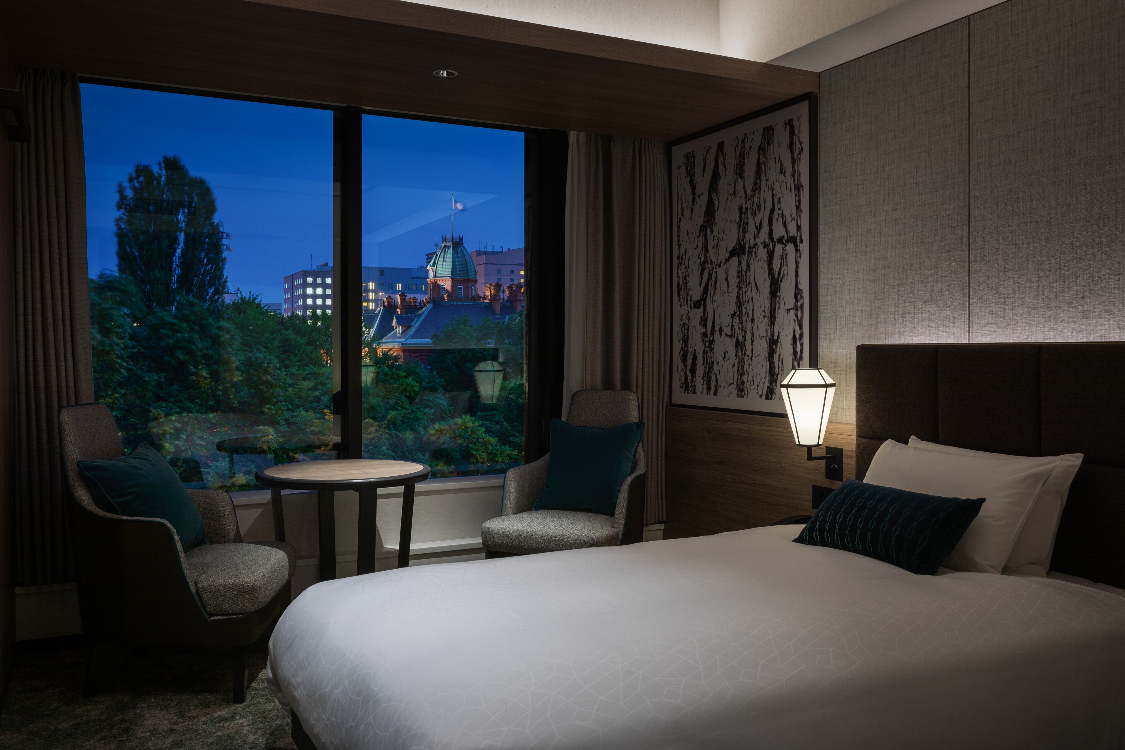 standard twin room | 1 bedroom, in-room safe, blackout curtains, iron/ironing board