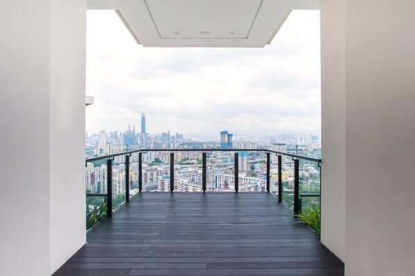 Property grounds - Kuala Lumpur KLCC Stylish & Comfy | 5★ Location, Netflix, Pool + Gym 03 (Taman Tenaga)