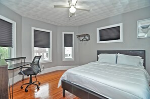 3 chambres, fer et planche à repasser, Wi-Fi, literie fournie