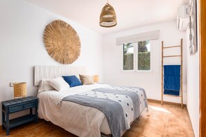 3 slaapkamers, een kluis op de kamer, een strijkplank/strijkijzer
