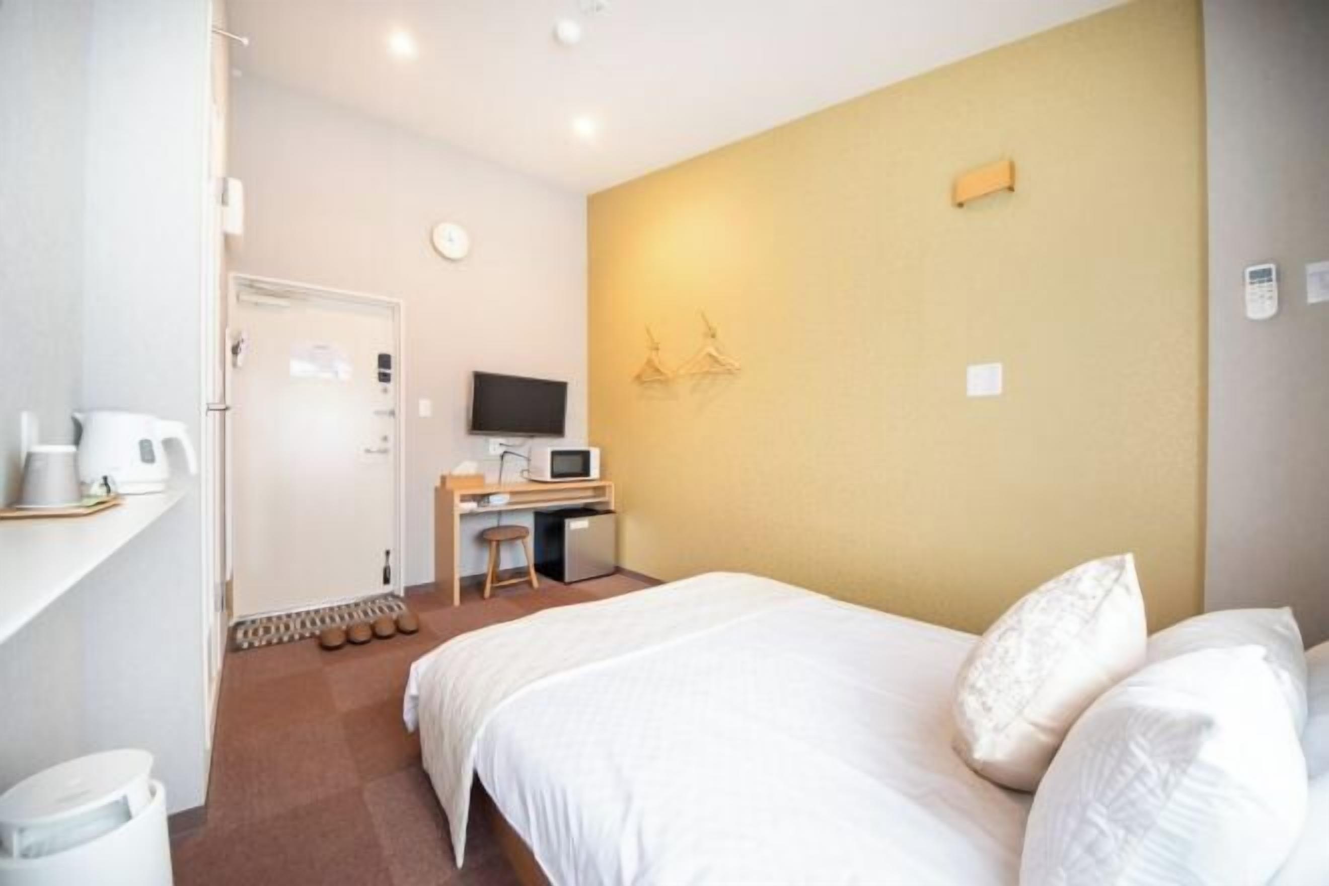 免费 WiFi、床单