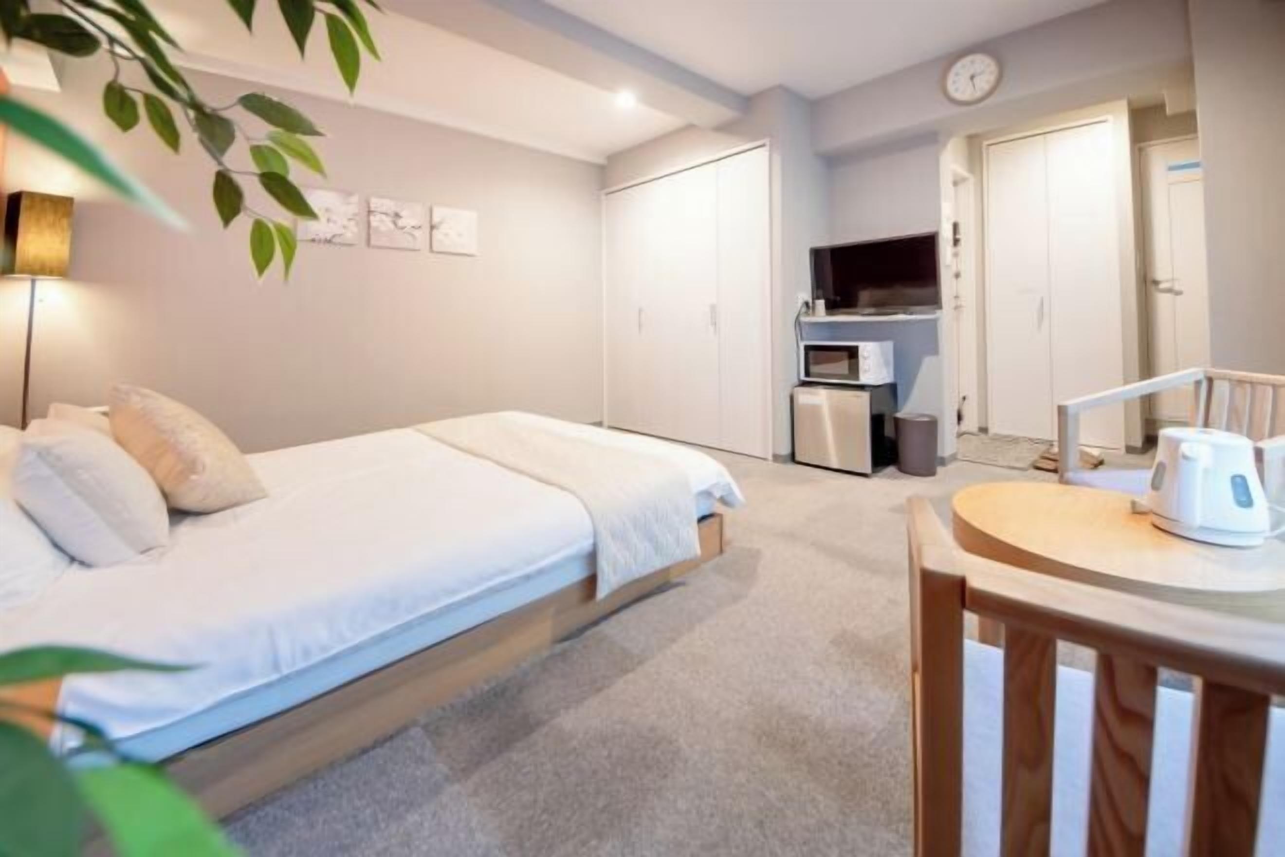 免费 WiFi、床单