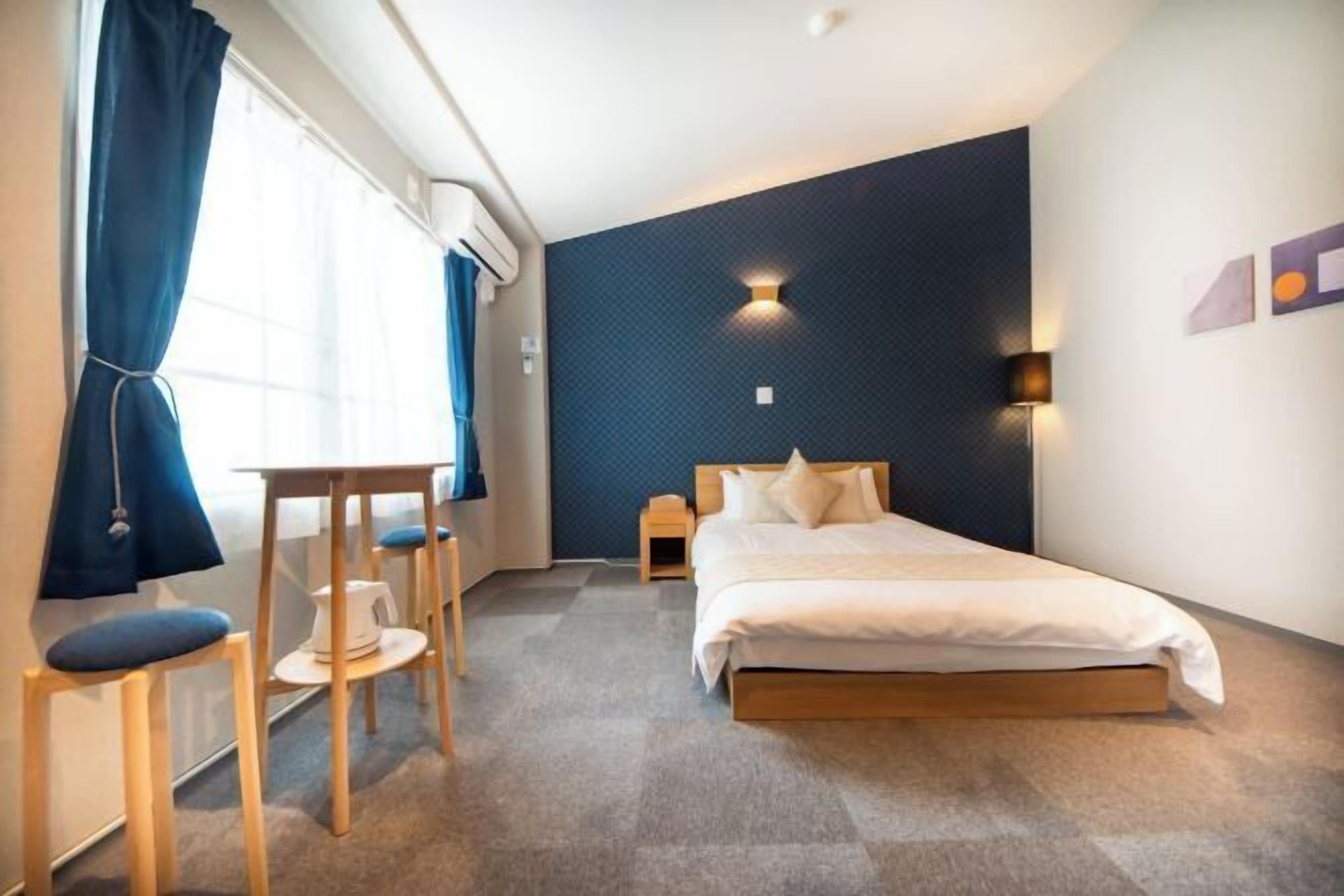 免费 WiFi、床单