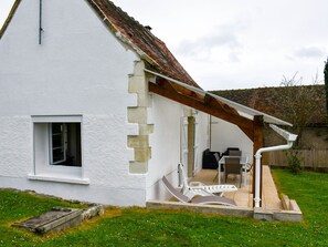 Unclassified image, 5 of 12, button