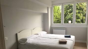 3 slaapkamers, een strijkplank/strijkijzer, gratis wifi