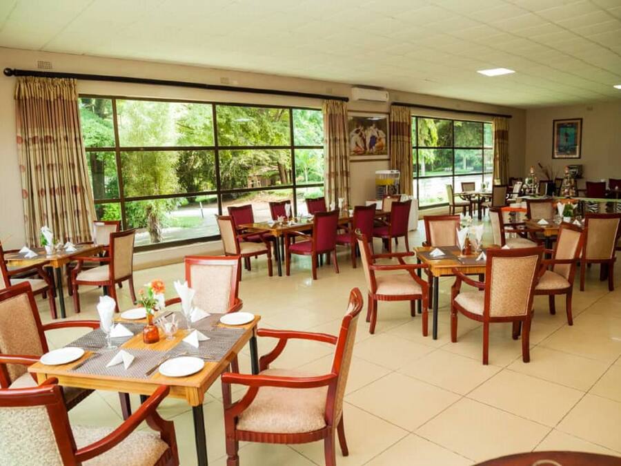 Breakfast, lunch, dinner served; local and international cuisine