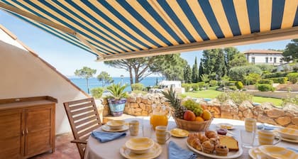 Apartment with sea views. Located at 500 m. from the beach. BEGUR-COSTA BRAVA