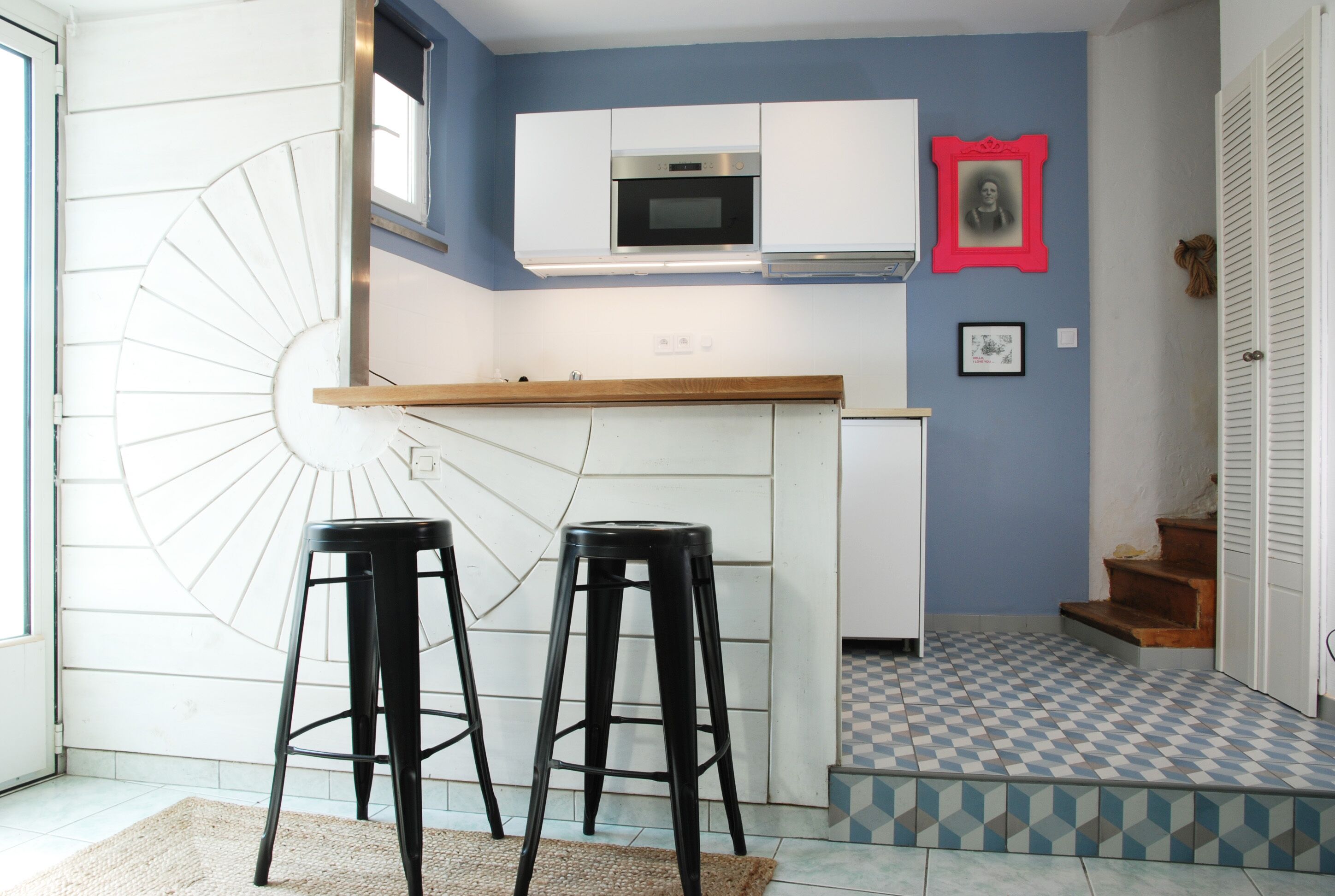 La Rochelle - Pretty house next to the port and the aquarium