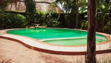 Piscina a l'aire lliure