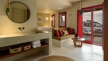 Minibar, in-room safe, desk, laptop workspace