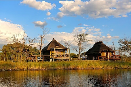 Vista frontal de la propiedad. Camp Kwando