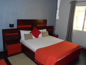 Standard Double Room - Mist Gardens (Kitwe)