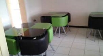 Desayuno continental gratuito y diario