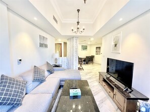 32-tums LED-tv med satellitkanaler, tv och streamingtjänster