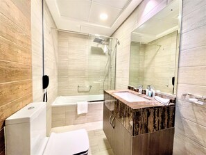 Bathroom - Spacious Marbella 2BR With Scenic Views (Dubai)