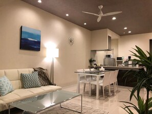 Condo | Free WiFi - Longvacation Okinawa 206 (Onna)